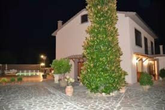 Agriturismo La Corte Degli Olivi